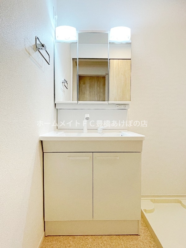 洗面設備　同型完成モデル同型完成モデル