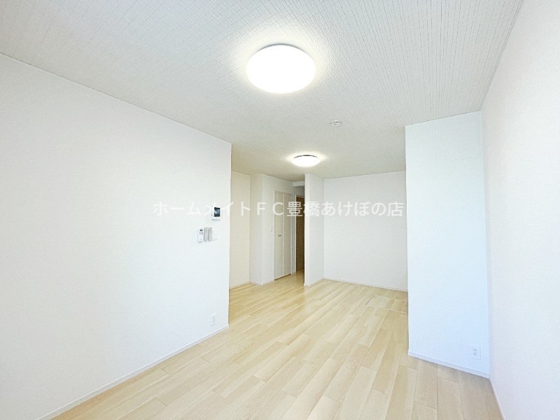 居室・リビング　同型完成モデル