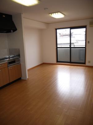 その他部屋・スペース　リビングは１０帖