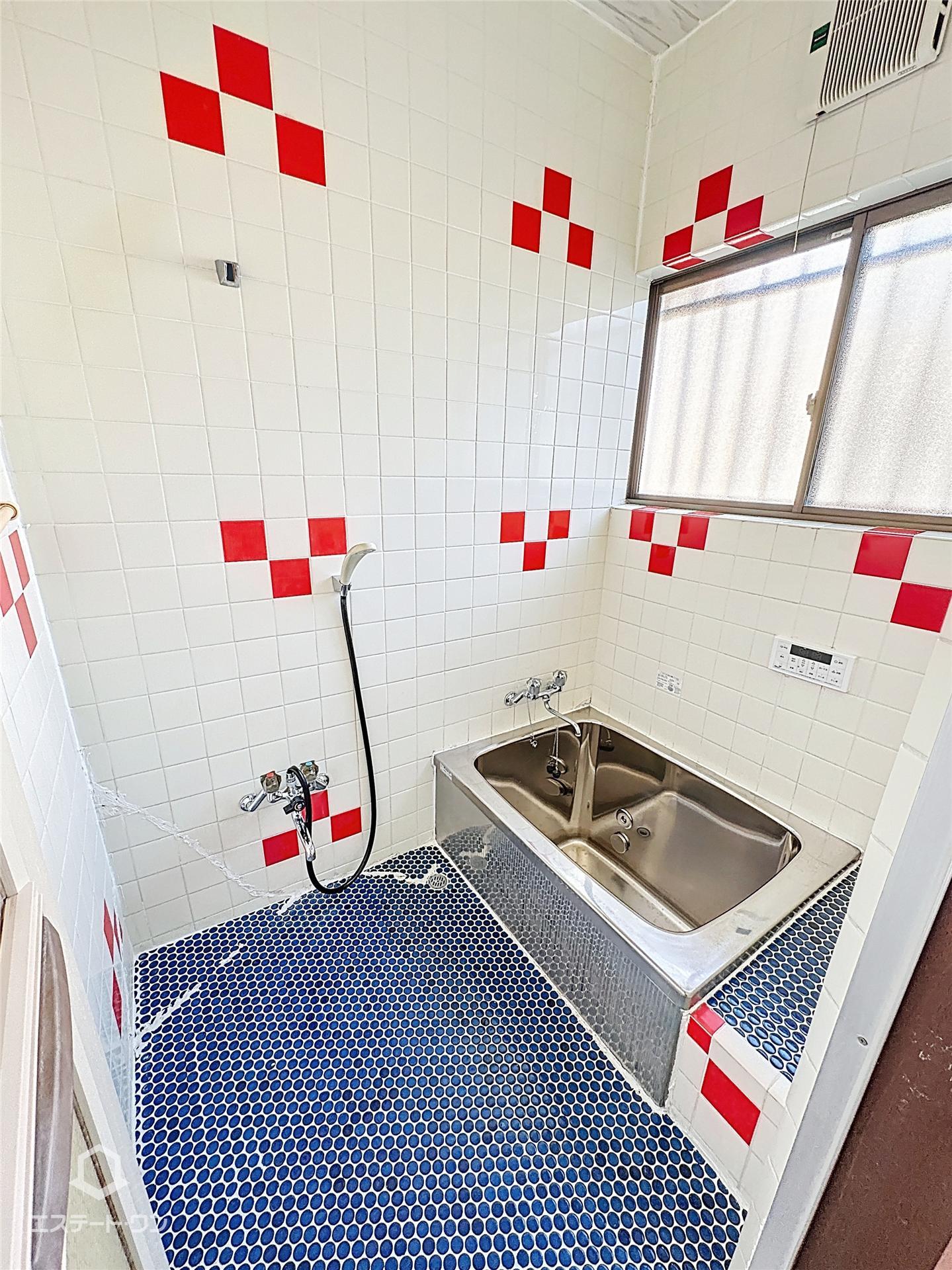 バス・シャワールーム　いつでも温まれる追い焚き機能付き◎