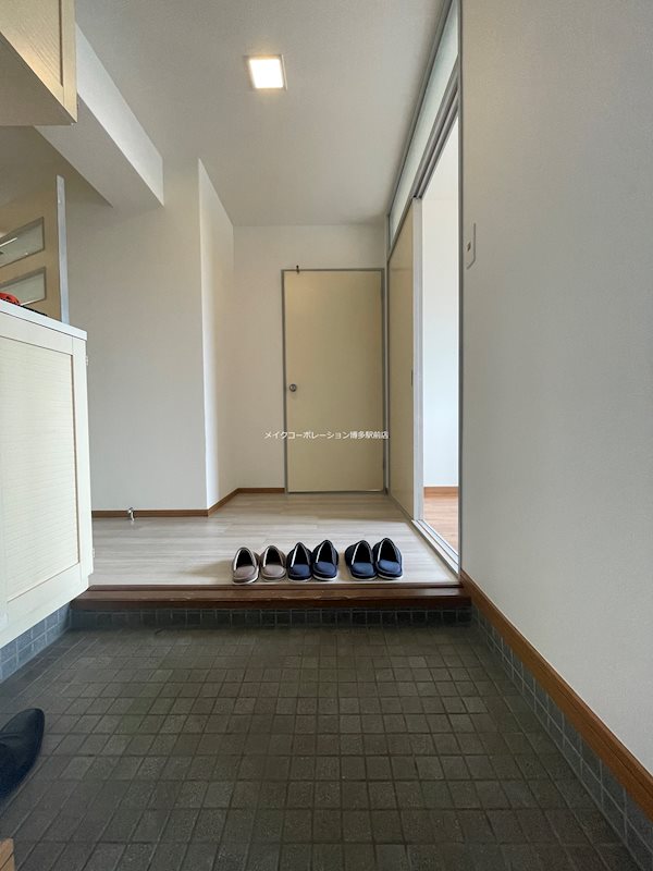 玄関　※別部屋写真使用現状優先