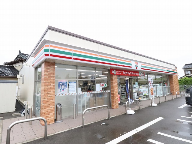 コンビニ　セブンイレブン（コンビニ）まで1699m