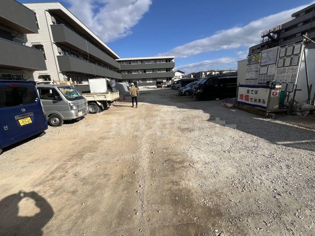 駐車場　駐車場