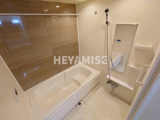 バス・シャワールーム　※室内画像は類似物件のもの