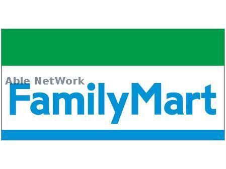 コンビニ　ファミリーマート熊本長嶺南三丁目店（コンビニ）まで166m
