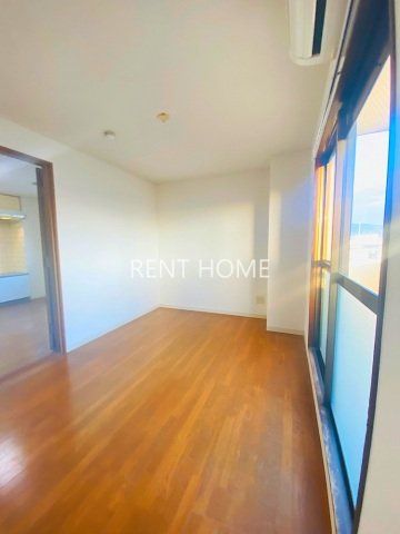 その他部屋・スペース　洋室6帖あります。