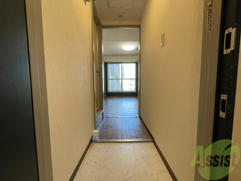 玄関　玄関の様子です。明るい印象ですね。気分もあがりそう。