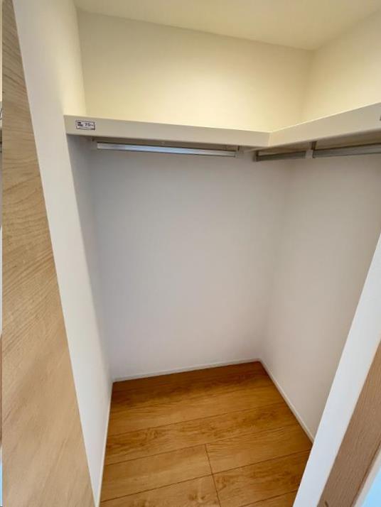 収納　収納はウォークインタイプ。