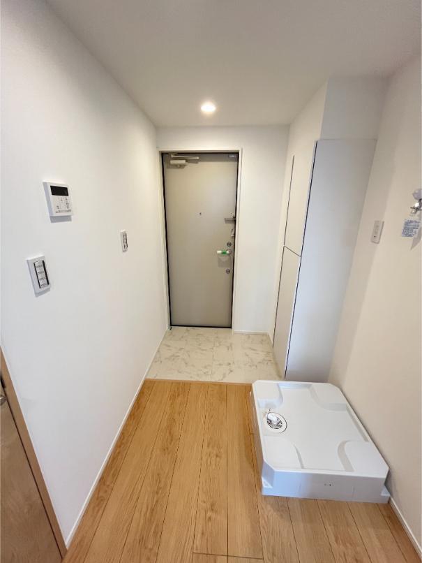 玄関　大きめシューズクローゼット付きの玄関で、スッキリ使用できます