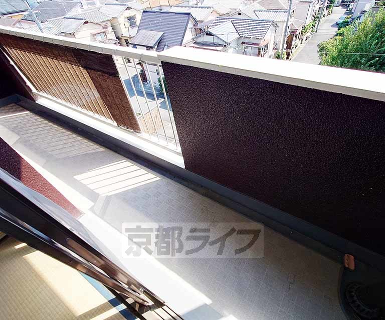 バルコニー　清潔感のあるバルコニーです。