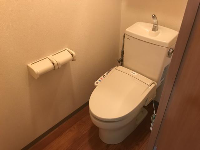 トイレ　シャワー付トイレ