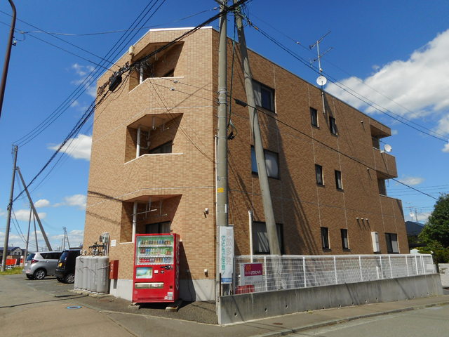 建物外観　２０１８年６月撮影