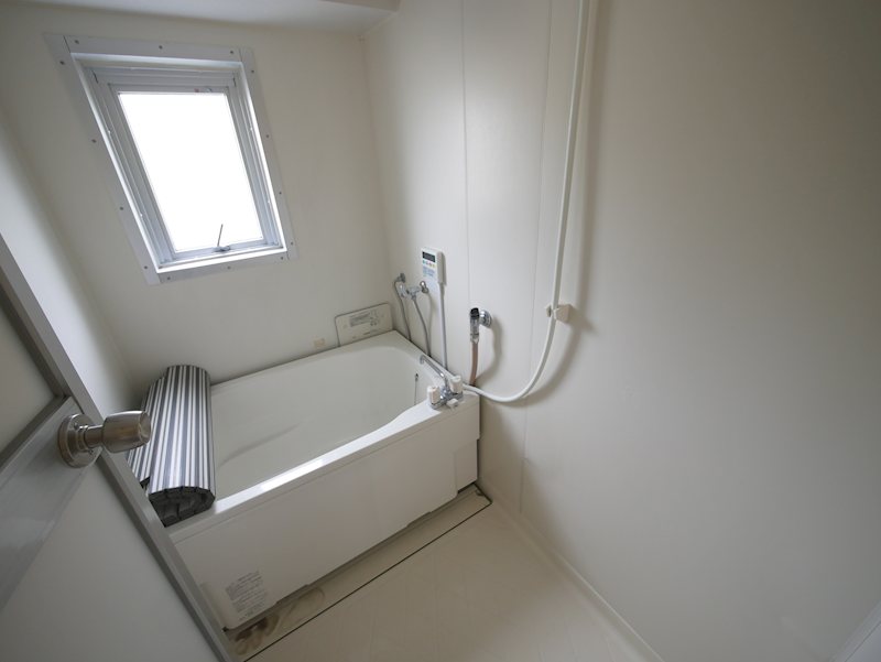 バス・シャワールーム　追焚き給湯付き