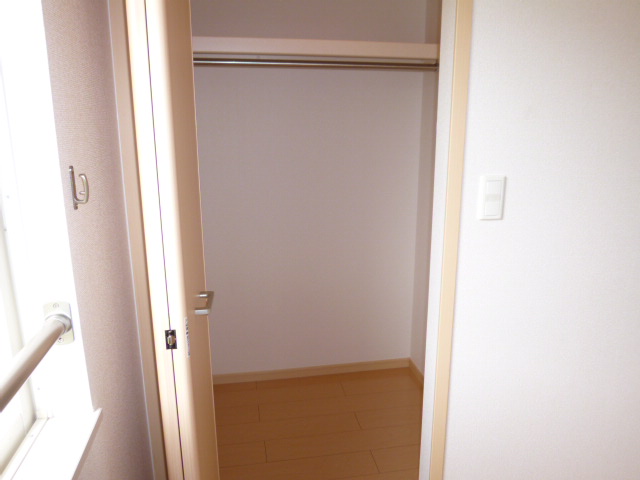 収納　ウォークインクローゼット