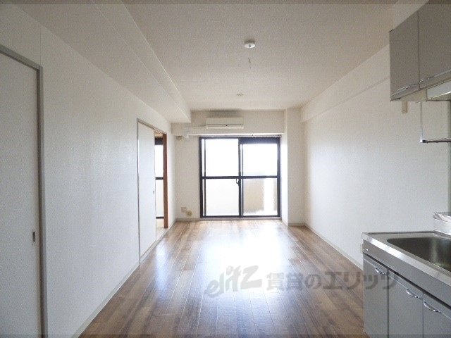 居室・リビング　リビング