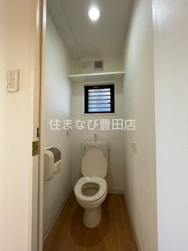 トイレ　別部屋写真