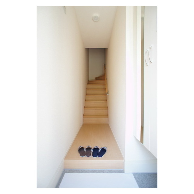 玄関　戸建て感覚の玄関ホール