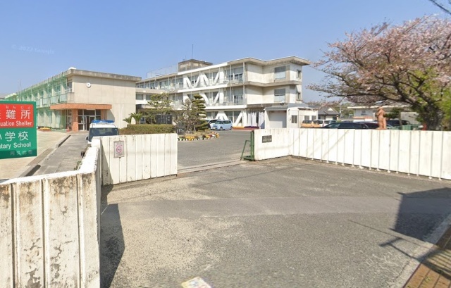 小学校　阿久比町立南部小学校（小学校）まで266m