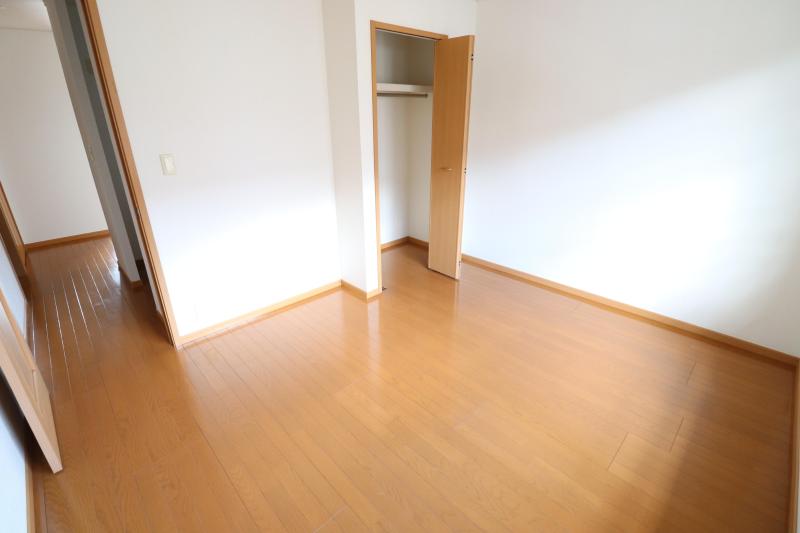 その他部屋・スペース　洋室6.5帖のお部屋と収納