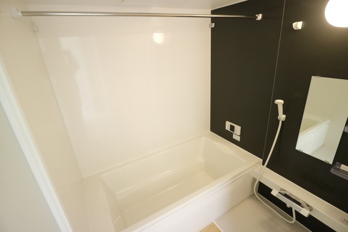 バス・シャワールーム　※同施工メーカーの内装写真です