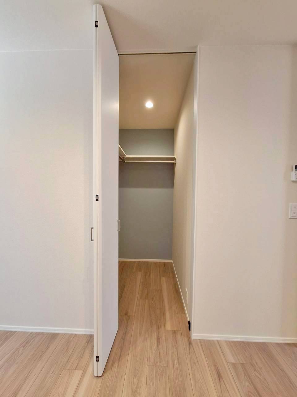 収納　★ウォークインクローゼット★