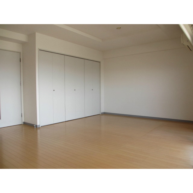 その他部屋・スペース　広々リビング♪