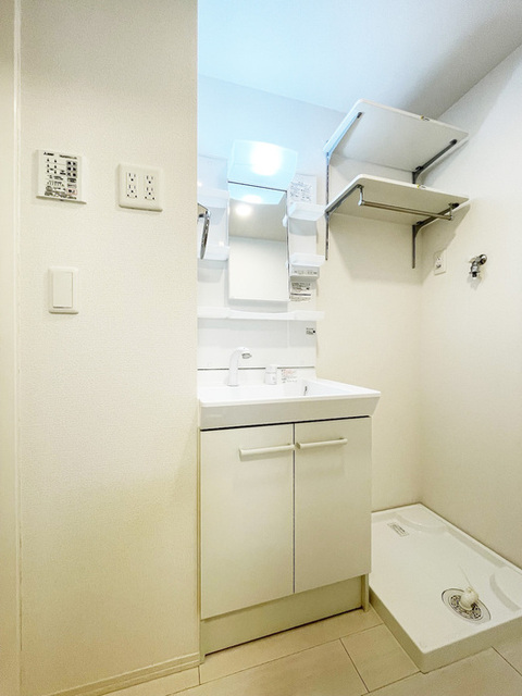 洗面設備　洗髪洗面化粧台