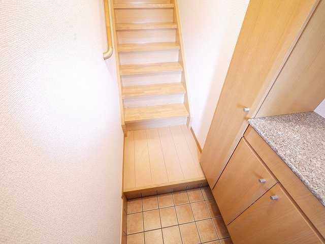 玄関　収納もある玄関です