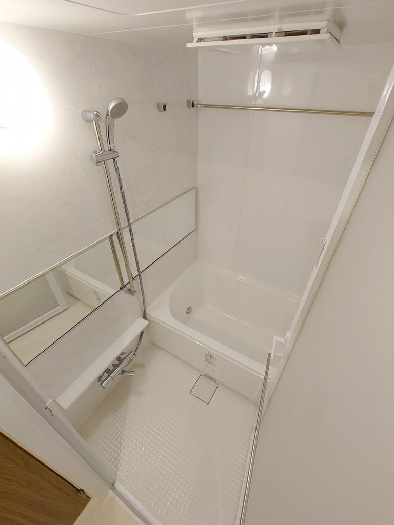 バス・シャワールーム　バス