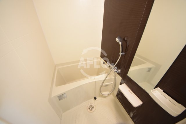 バス・シャワールーム　Luxe玉造II　浴室