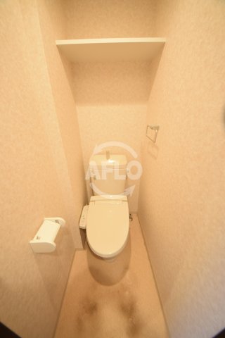 トイレ　Luxe玉造II　温水洗浄便座