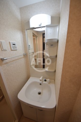 洗面設備　Luxe玉造II　独立洗面台