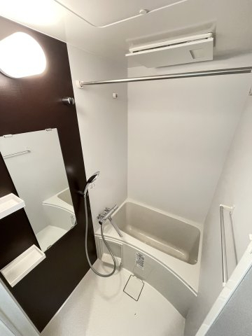 バス・シャワールーム　お風呂です