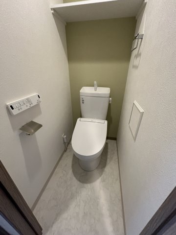トイレ　落ち着いたトイレです