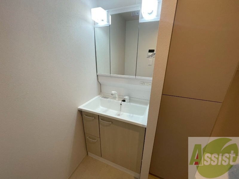 洗面設備　シャンプードレッサーで身支度もラクラクです！