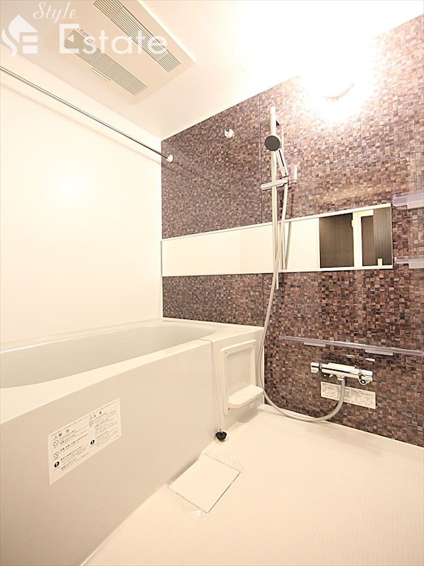 バス・シャワールーム　バスルーム