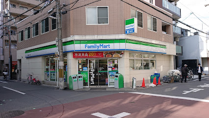 コンビニ　ファミリーマート 都島北通一丁目店（コンビニ）まで738m