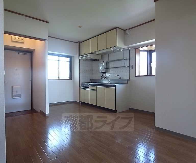 居室・リビング　きれいなお部屋です。