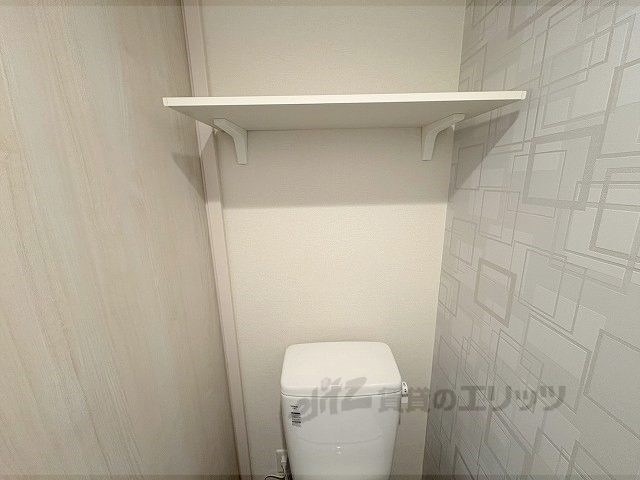 トイレ　上部収納