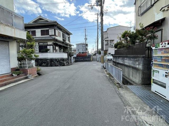 その他　前面道路（その他）まで1m