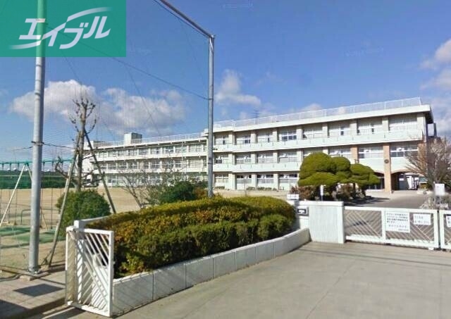 小学校　岡山市立操南小学校（小学校）まで939m