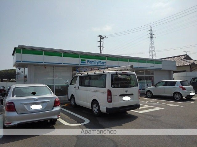 コンビニ　ファミリーマート丸亀山北町店（コンビニ）まで950m