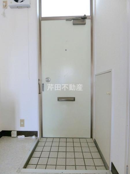 玄関　※写真は別のお部屋のイメージです。現状優先。