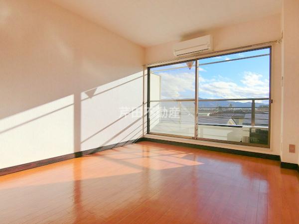 居室・リビング　写真は別のお部屋のイメージです