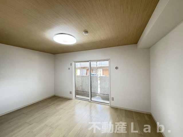 居室・リビング　※同型タイプのお写真です。