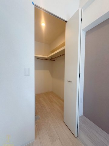 収納　セレニテ東梅田アリエ