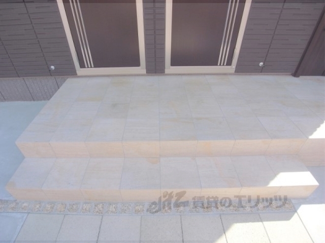 その他共有部分　玄関前