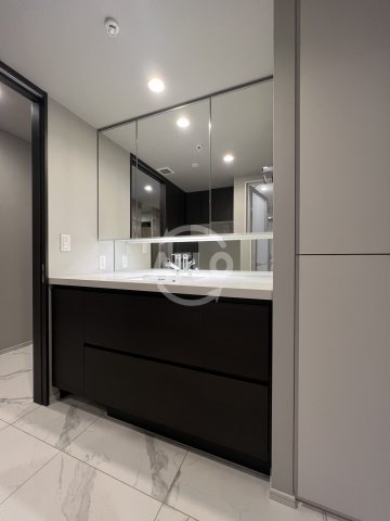 洗面設備　Brillia Tower堂島　洗面台