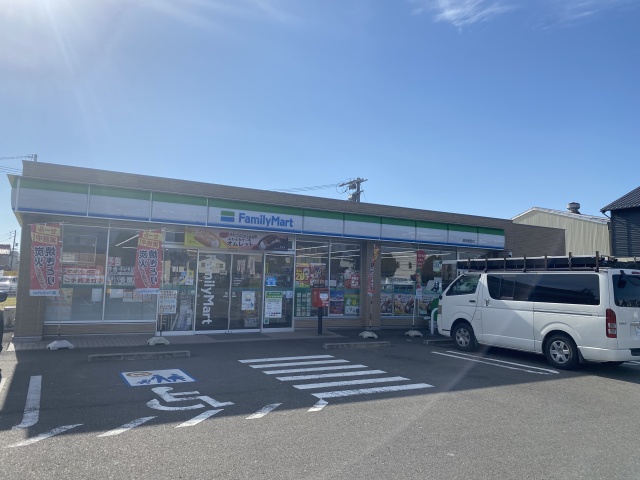 コンビニ　ファミリーマート　岐阜茜部店（コンビニ）まで200m