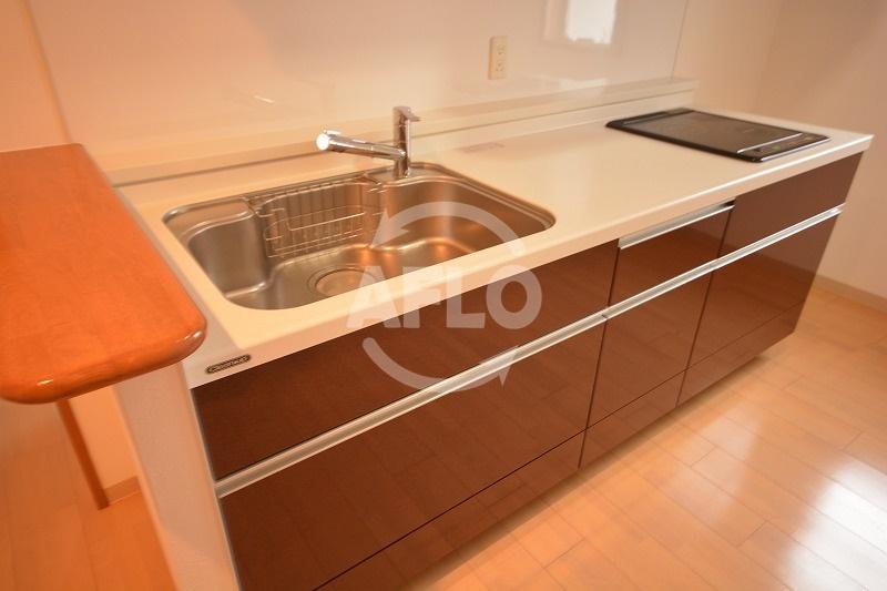 キッチン　レインボーコート谷町五　使い勝手のよいシステムキッチン